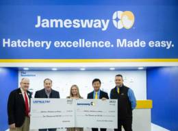 Children’s Healthcare of Atlanta Receives Checks from Jamesway and USPOULTRY at 2023 IPPE
